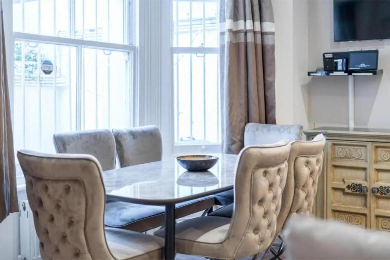 Stunning 2Bed 2Bath Apt In Earls Court Sleeps Six London Exteriör bild