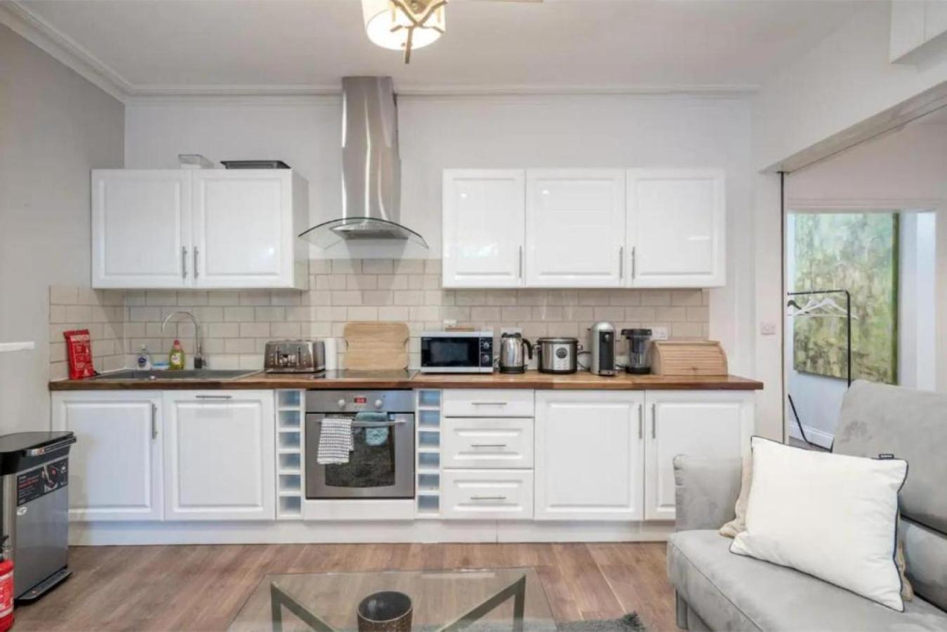 Stunning 2Bed 2Bath Apt In Earls Court Sleeps Six London Exteriör bild